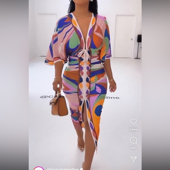 boutique Dresses & Skirts - Sexy Tropical Abstract Midi Dress Ruched 🔥